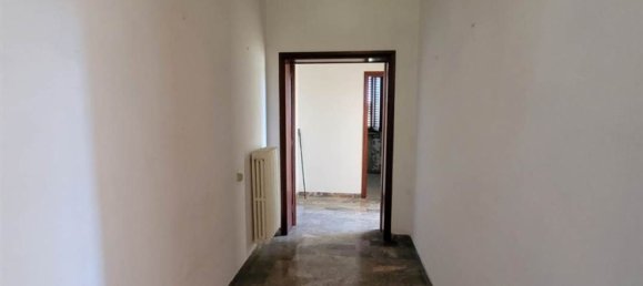 5 rooms Apartment in Colle di Val d'Elsa, Italy No. 227819 10