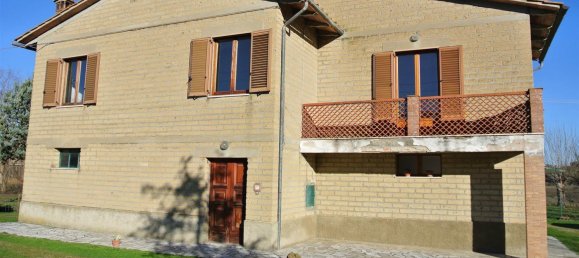 5 rooms Apartment in Colle di Val d'Elsa, Italy No. 227819 2