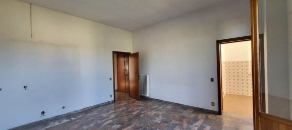 5 rooms Apartment in Colle di Val d'Elsa, Italy No. 227819 11