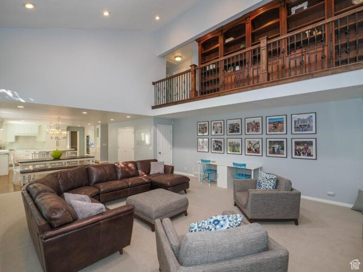 7 bedrooms House in Sandy, USA No. 397213