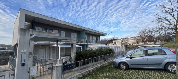 Apartamento de 5 habitaciónes en Osimo, Italy No. 229282 2