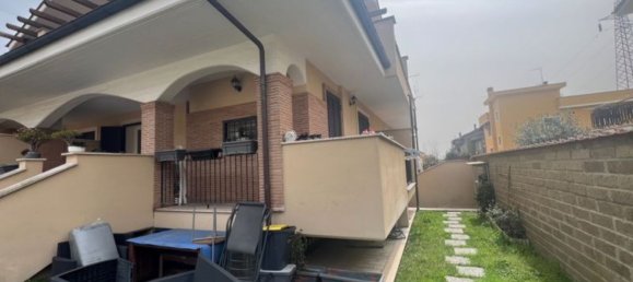 4 rooms House in Rome, Italy No. 205495 5