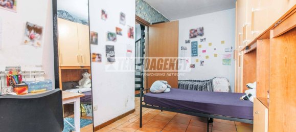 Apartamento T4 em Gerenzano, Italy N.º 266587 11