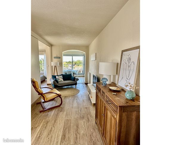 2 bedrooms Apartment in Soulac-sur-Mer, France No. 296095