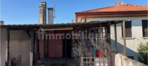 2 Schlafzimmer Wohnung in Mira, Italy, Nr. 268412 3