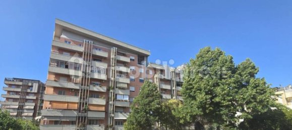 3 bedrooms Apartment in Rome, Italy No. 338469 11