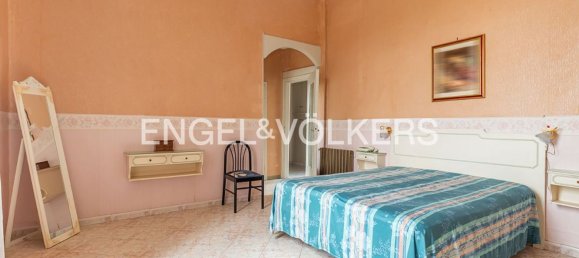 5 rooms Apartment in Frascati, Italy No. 131267 11