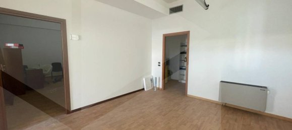 مكتب في Vizzolo Predabissi, Italy 176متر مربع رقم 33902 9