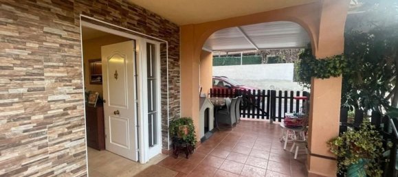 5 Schlafzimmer Haus in Torrent, Spain, Nr. 121678 2