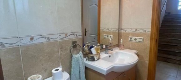 5 Schlafzimmer Haus in Torrent, Spain, Nr. 121678 22