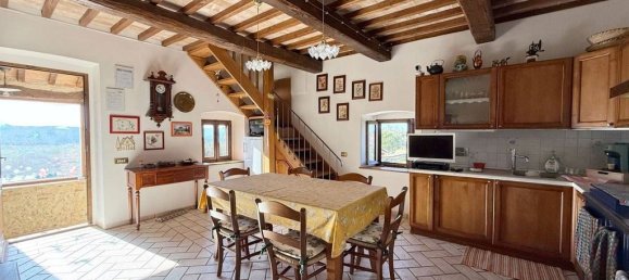 5 bedrooms House in Volterra, Italy No. 75869 16