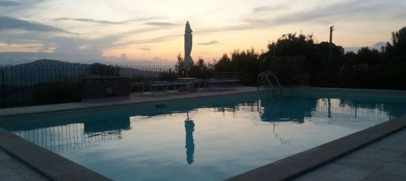 5 bedrooms House in Volterra, Italy No. 75869 4