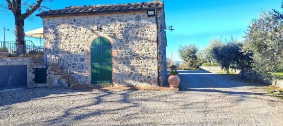 5 bedrooms House in Volterra, Italy No. 75869 12