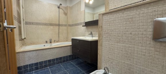 3 bedrooms Apartment in Barcelona, Spain No. 143880 14