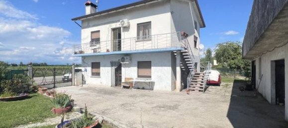 Casa de 4 divisões em Pordenone, Italy N.º 265713 3