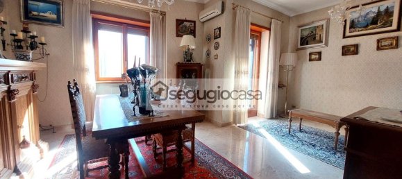 Apartamento de 5 dormitorios en Rome, Italy No. 321602 2