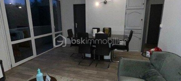 2 Schlafzimmer Wohnung in Saint-Quentin, France, Nr. 217121 4