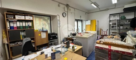 Коммерческая недвижимость 66м² в Генуя, Италия № 347671 9