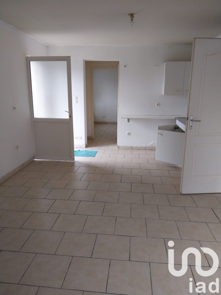 Apartamento de 2 dormitorios en Beuvry, France No. 276132