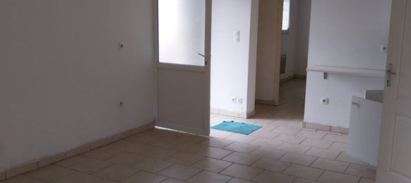 Apartamento de 2 dormitorios en Beuvry, France No. 276132 5