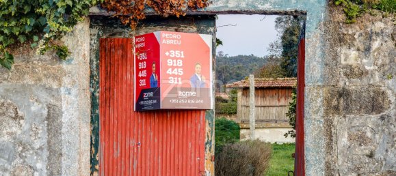 Terrain à Gemeses, Portugal 12700m² No. 54453 3