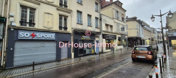 Edificio de 5 dormitorios en Mantes-la-Jolie, France No. 149373 2