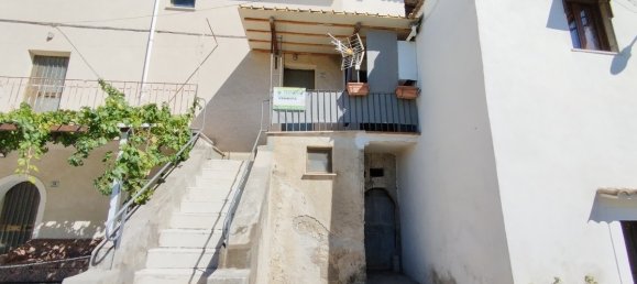 1 Schlafzimmer Haus in Cervaro, Italy, Nr. 357122 2