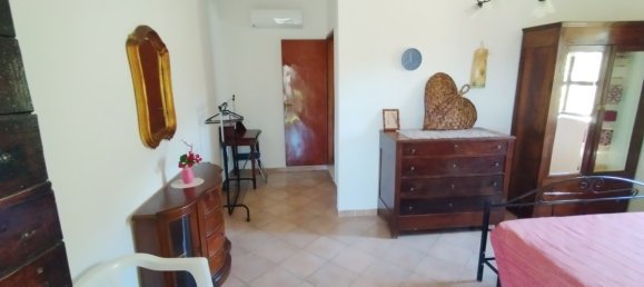 1 Schlafzimmer Haus in Cervaro, Italy, Nr. 357122 12