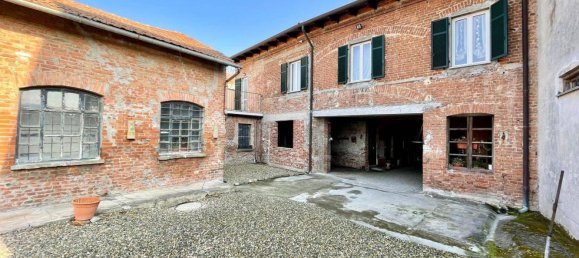 6-Zimmer Haus in Alessandria, Italy, Nr. 165887 3