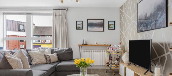 2 bedrooms Apartment in Egham, United Kingdom No. 8645 6