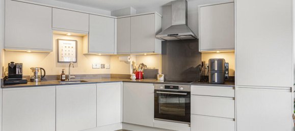 2 bedrooms Apartment in Egham, United Kingdom No. 8645 3