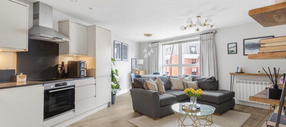 2 bedrooms Apartment in Egham, United Kingdom No. 8645 2