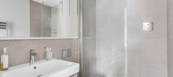 2 bedrooms Apartment in Egham, United Kingdom No. 8645 17