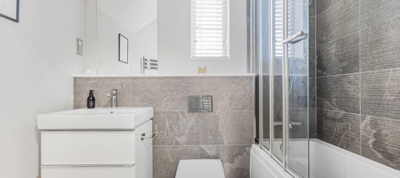 2 bedrooms Apartment in Egham, United Kingdom No. 8645 5