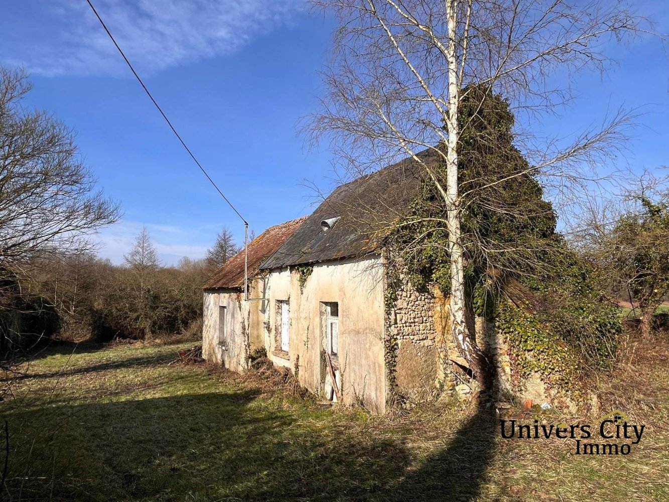 6 rooms House in Maine-et-Loire, France No. 175651