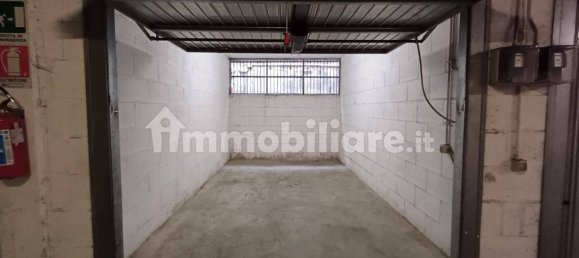 Garage à Rome, Italy 18m² No. 336801 2