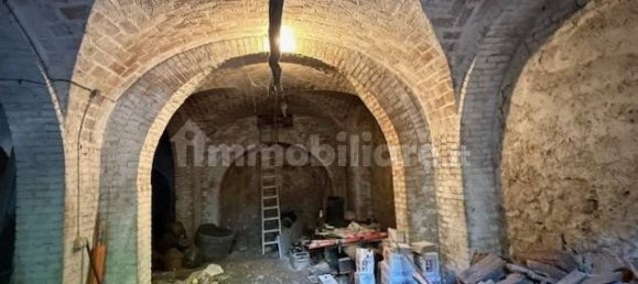 6 bedrooms House in Torre de' Passeri, Italy No. 281441 31