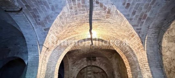 6 bedrooms House in Torre de' Passeri, Italy No. 281441 29