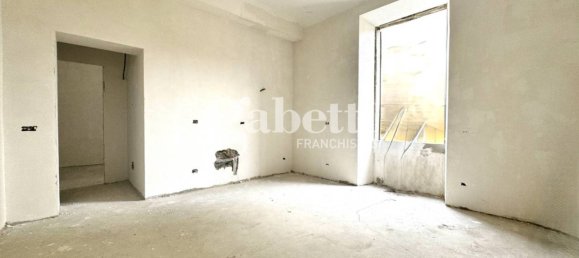1 bedroom Apartment in Florence, Italy No. 40597 10