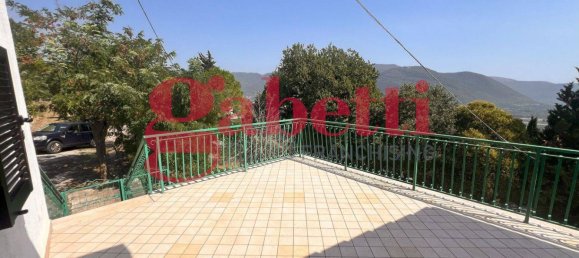 Casa de 4 dormitorios en Montaquila, Italy No. 289563 21