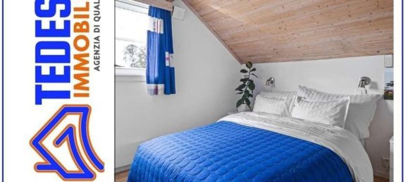 9-salle Appartement à Benevento, Italy No. 300386 48