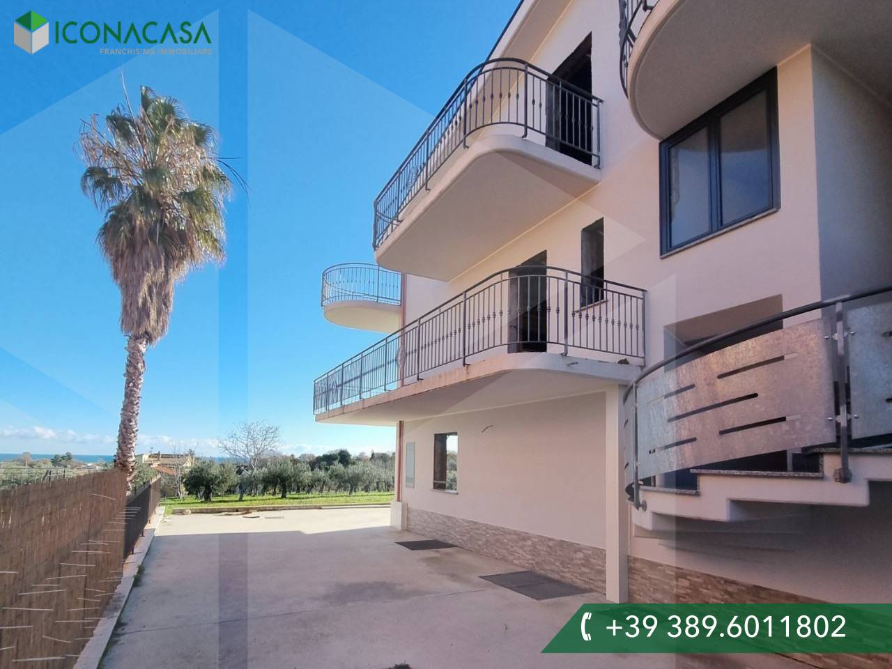 6 rooms House in Vasto, Italy No. 22803