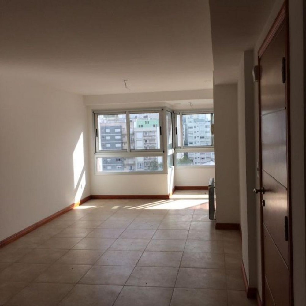 Apartamento de 2 dormitorios en Mar del Plata, Argentina No. 71846