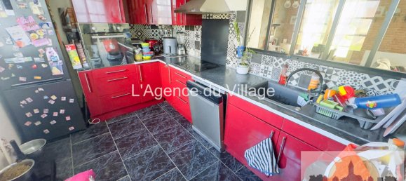 Villa de 3 dormitorios en Auneuil, France No. 54159 8