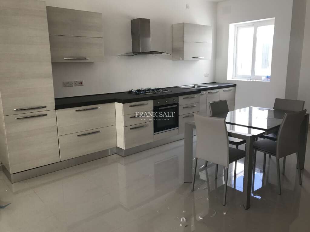 2 bedrooms Penthouse in Sliema, Malta No. 9037