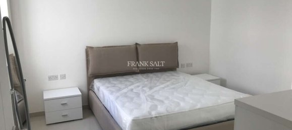 2 bedrooms Penthouse in Sliema, Malta No. 9037 6