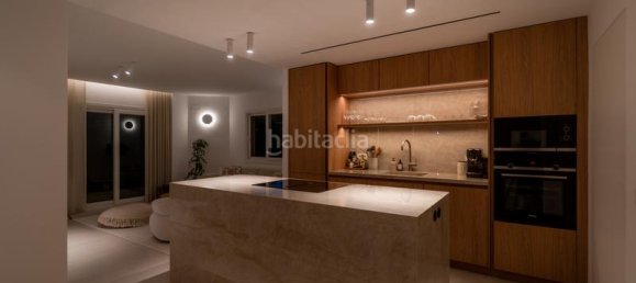 3 bedrooms Penthouse in La Quinta, Spain No. 139218 8