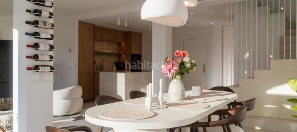 3 bedrooms Penthouse in La Quinta, Spain No. 139218 16