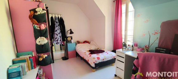 Casa de 3 dormitorios en Thiais, France No. 127122 10