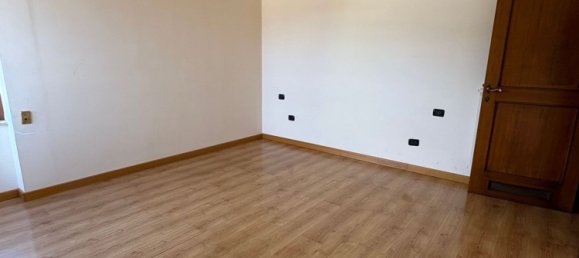 Apartamento T4 em Terni, Italy N.º 333340 32